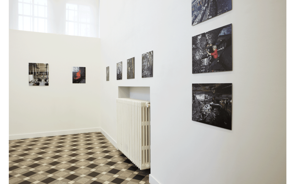 Vues partielles de l'exposition « La Mine en oeuvre 1890-1990. L'homme et l'industrie minière dans le Nord – Pas-de-Calais »