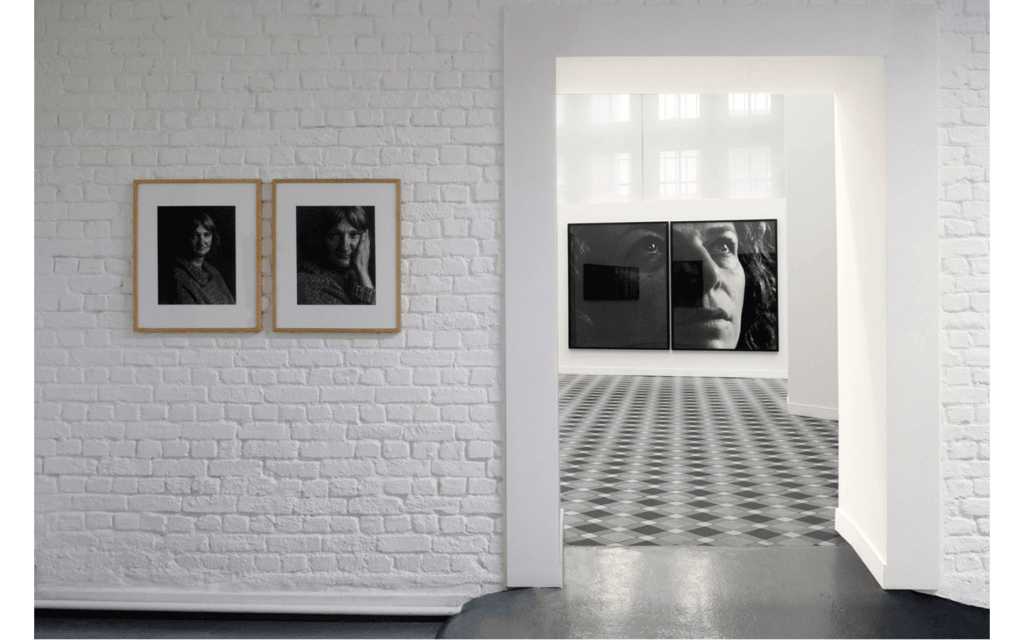 Vues partielles de l'exposition « Humaine »