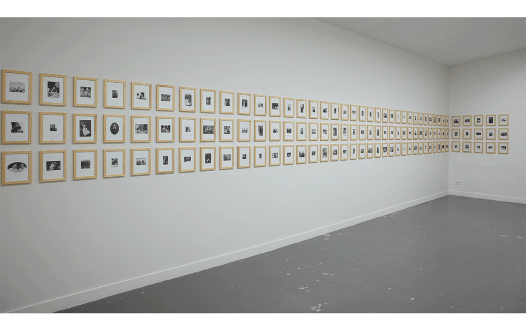 Vue partielle de l'exposition « Using Images »
