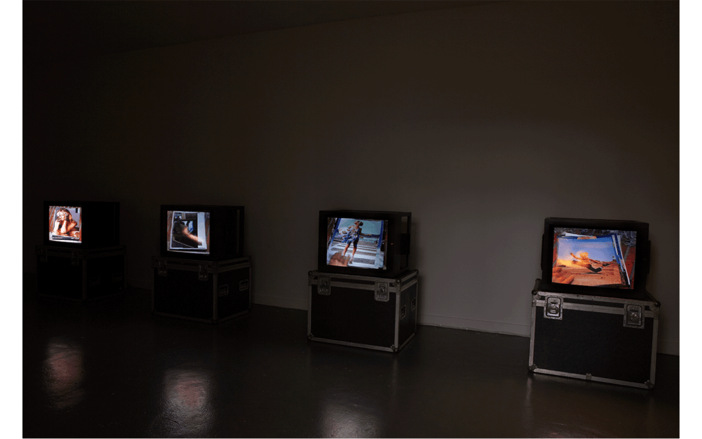 Vues partielles de l'exposition «  Volet 1 : Images déployées »