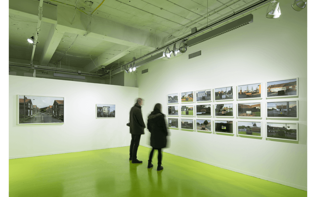 Vue partielle de l'exposition Resilient Images à l'Hyde Park Art Center