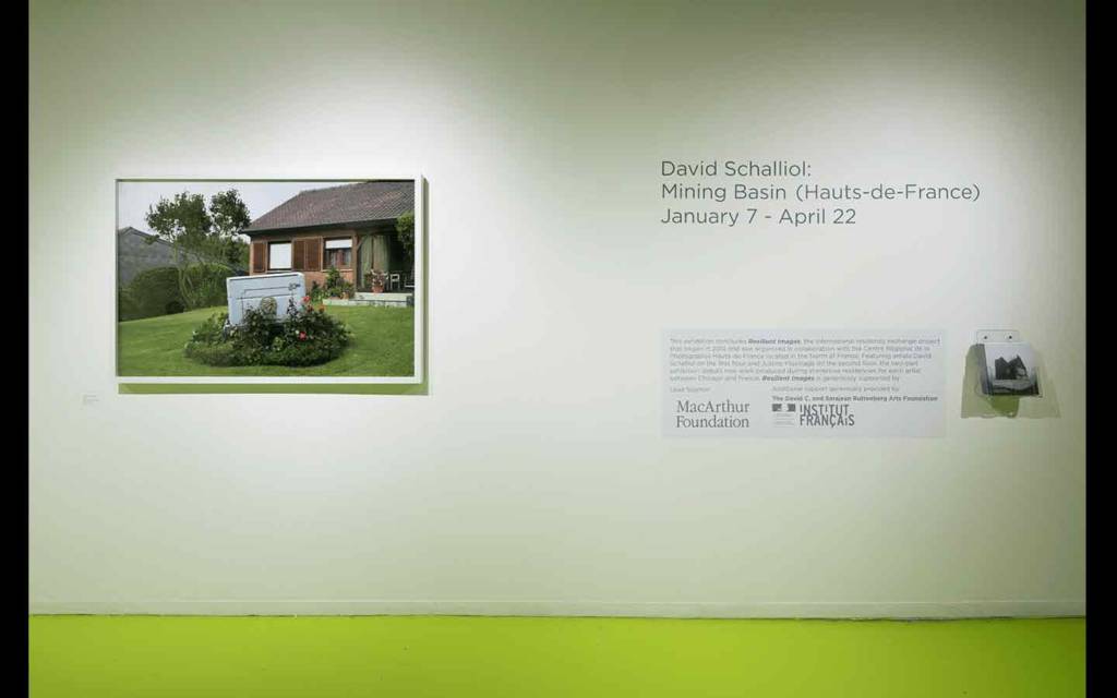 Vue partielle de l'exposition Resilient Images à l'Hyde Park Art Center