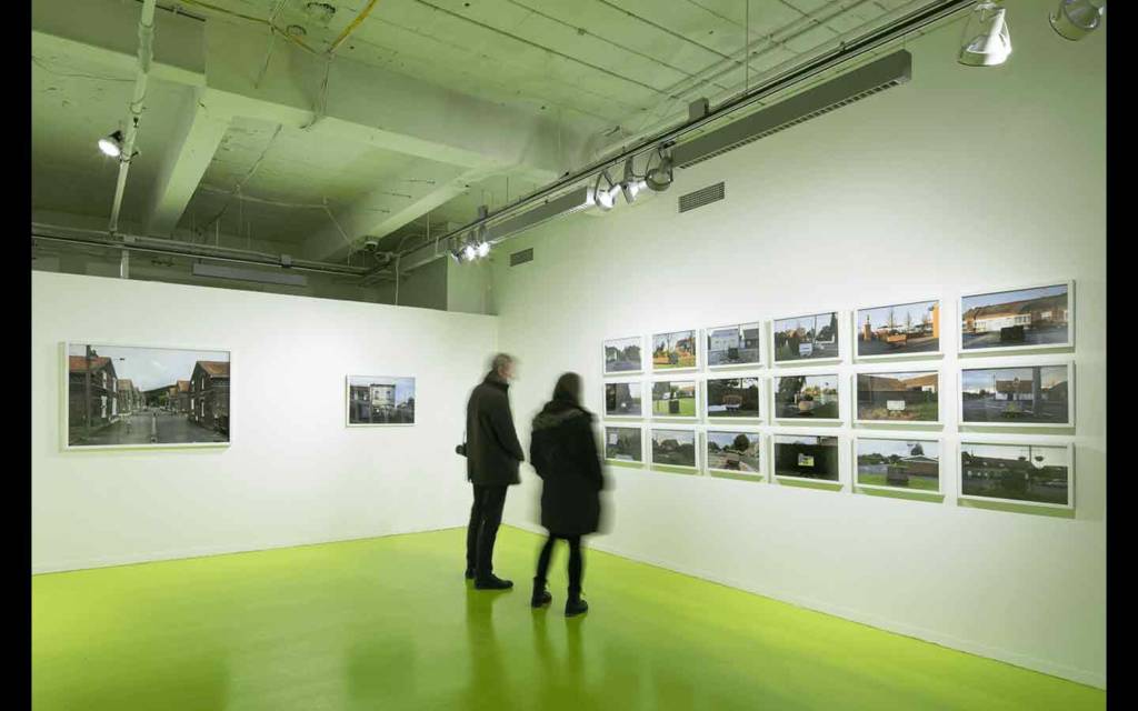 Vue partielle de l'exposition Resilient Images à l'Hyde Park Art Center