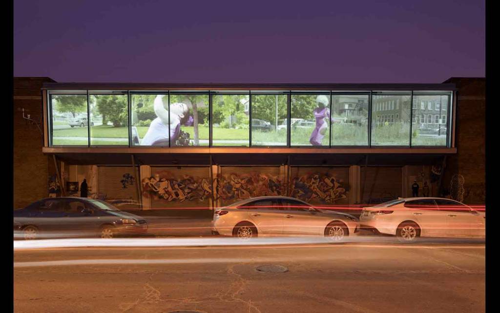 Vue partielle de l'exposition Resilient Images à l'Hyde Park Art Center